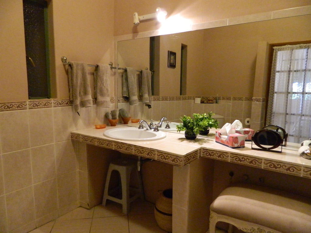 Corona Guest Farm Екстериор снимка