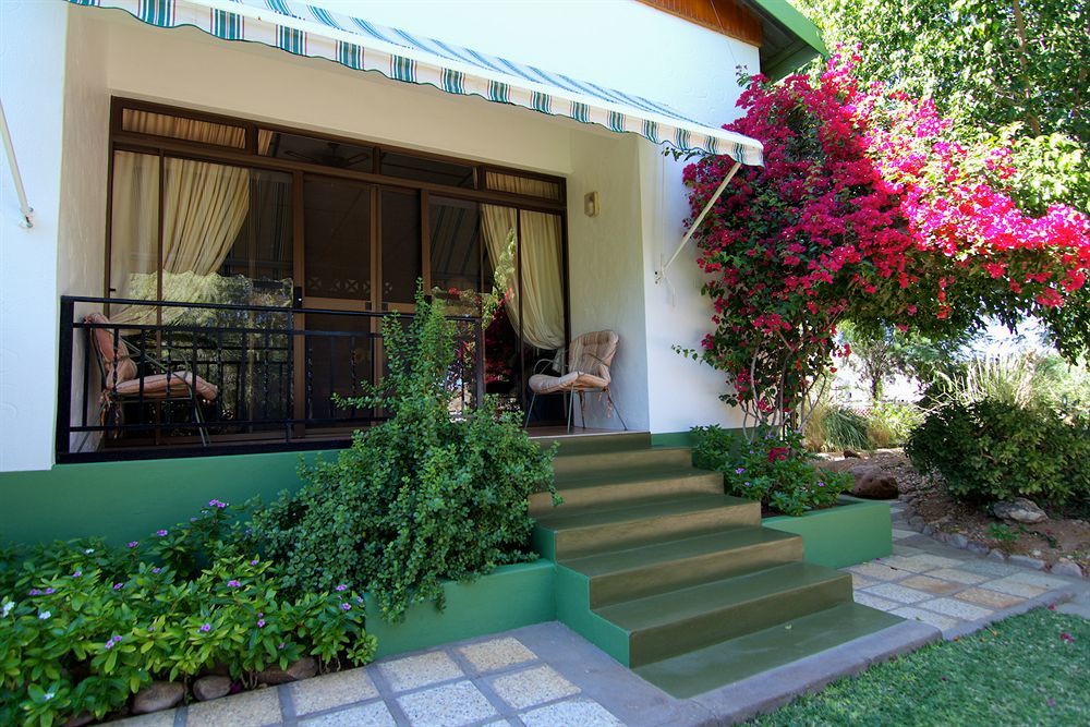 Corona Guest Farm Екстериор снимка